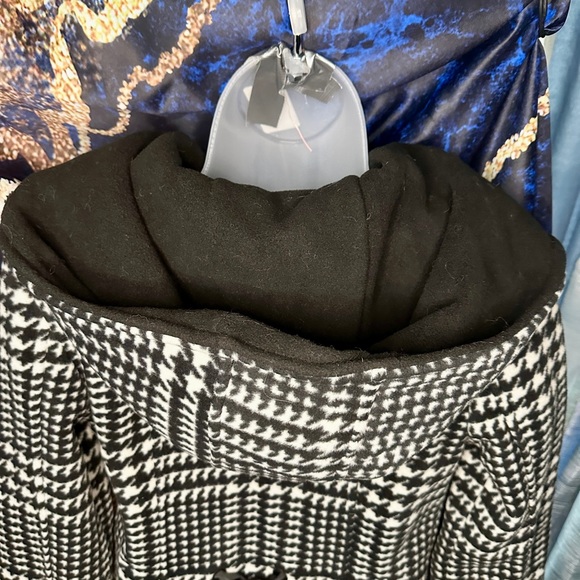 IZ Byer Plaid Pea Coat Jacket w/ Oversized Hood. Size X-Small - Picture 12 of 15